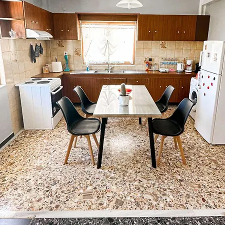 Apartament Harmony Heights Menetaí